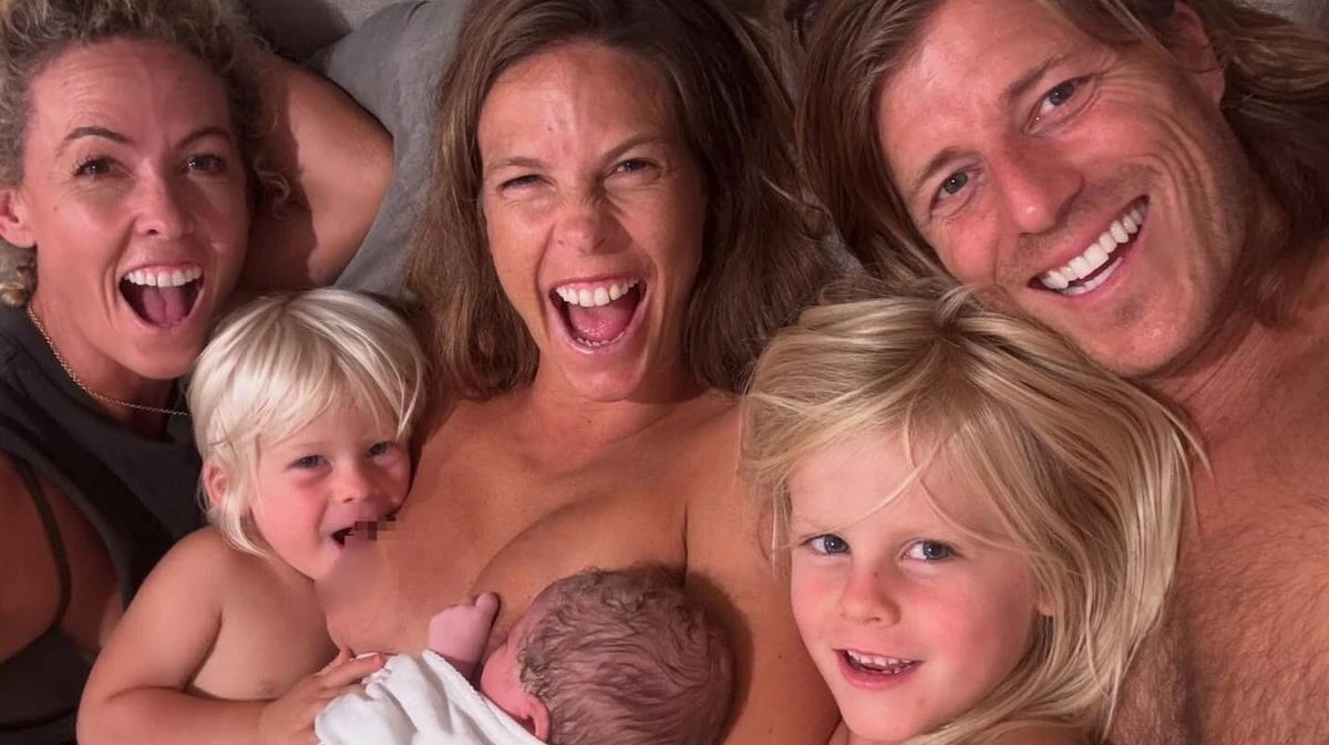 Aussie Olympic legend celebrates safe arrival of third child