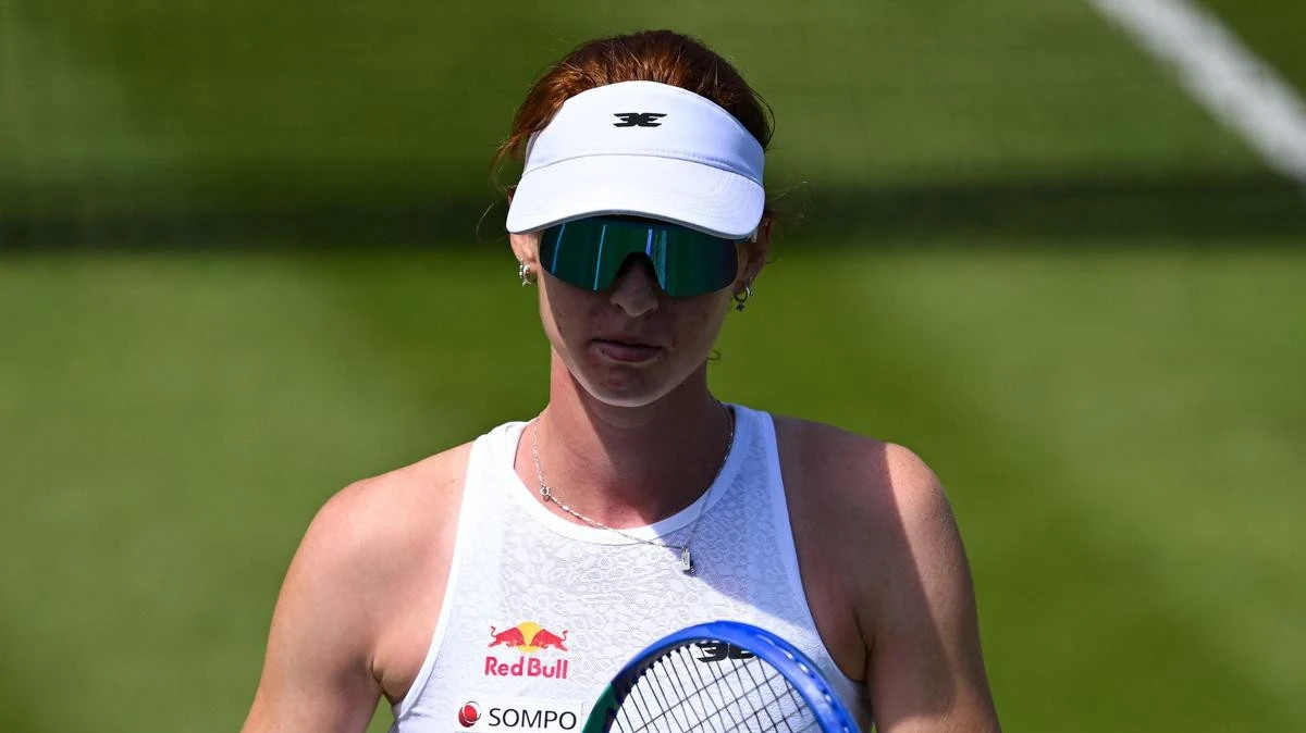 Aussie star baffled as Wimbledon form suddenly vanishes mid-match