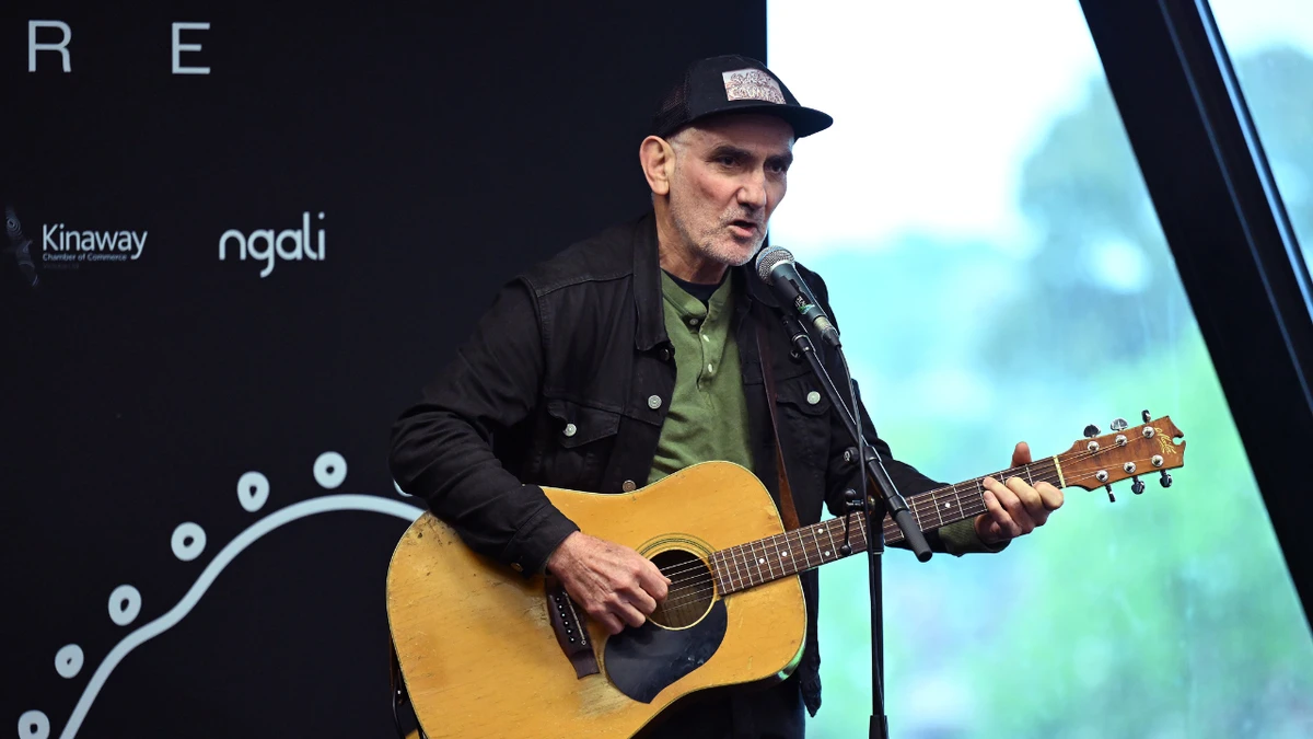 Aussie music legend reveals shock news about iconic Christmas song