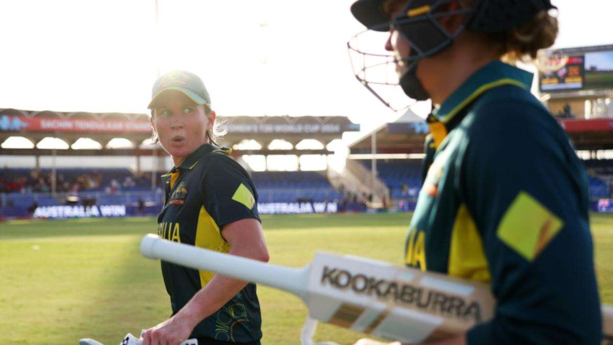 Aussies ‘suck it up’ to start T20 World Cup defence with a win