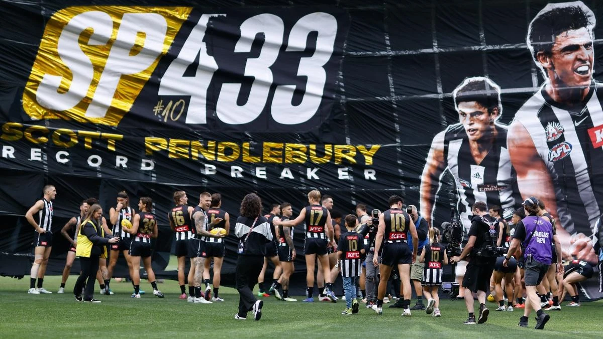 Collingwood spring one last surprise for Pendlebury record