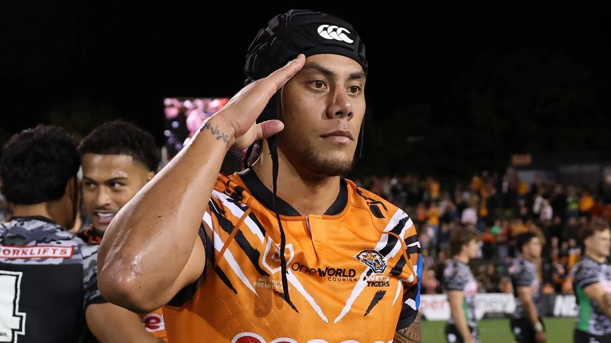 High-powered statement issued after Jarome Luai spotted in PNG