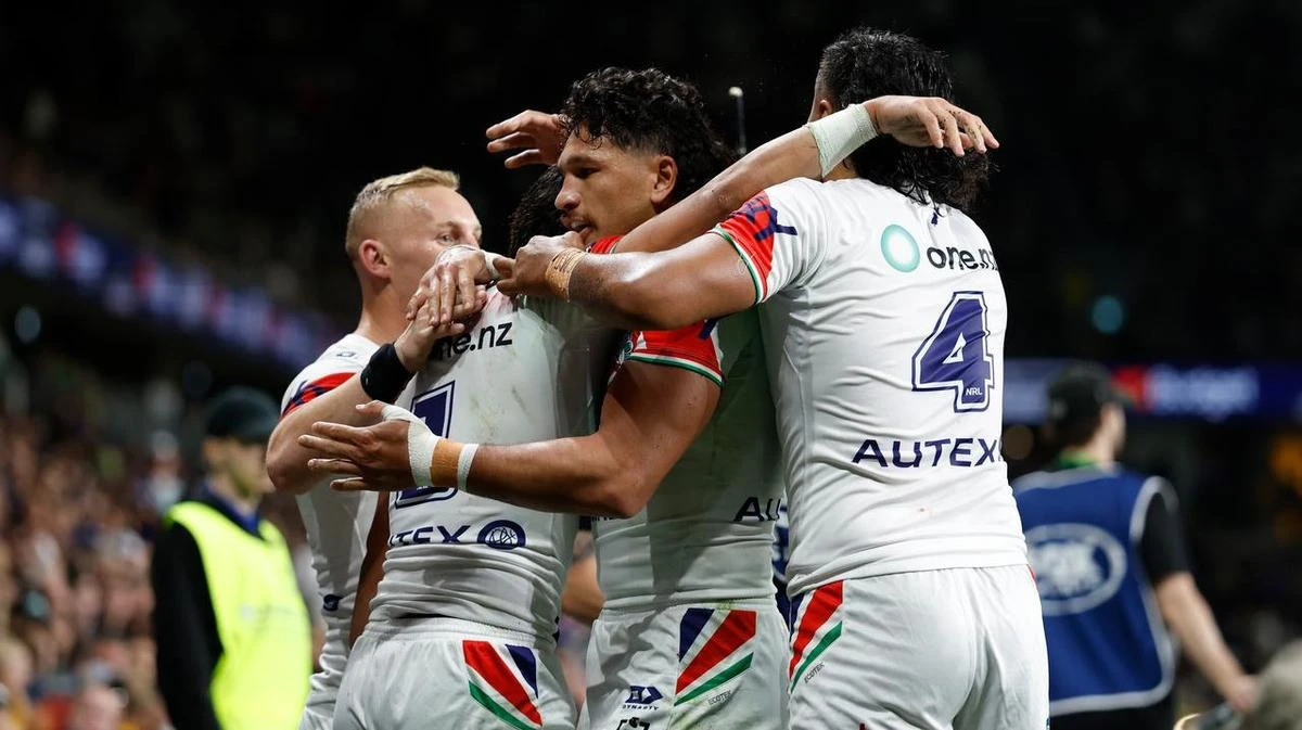 Warriors overcome plucky Eels but halves puzzle remains