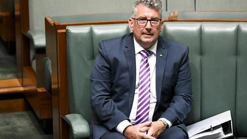 Nationals digging in against carbon target