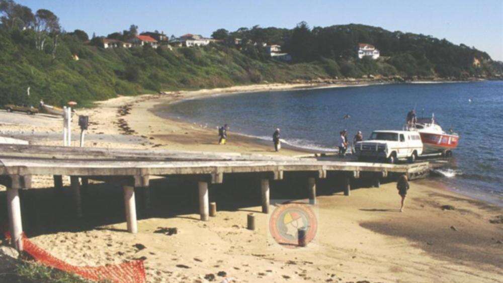 Man dies after being pulled from water at Central Coast beach