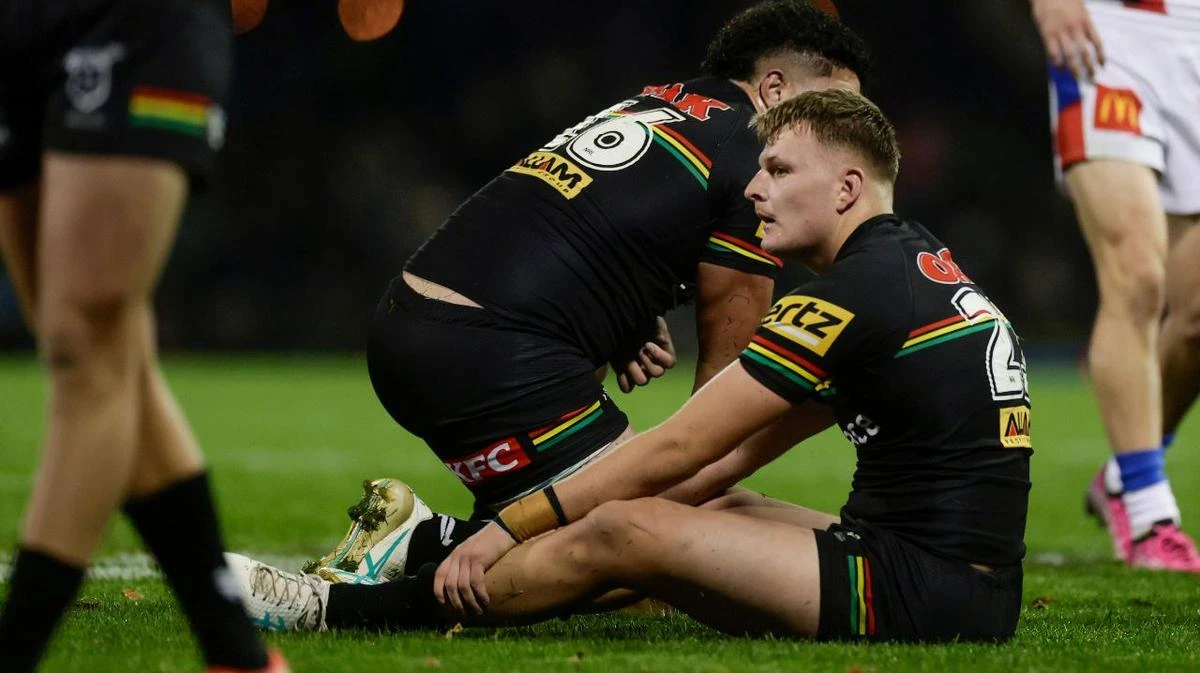Panthers slump to rock bottom after heavy loss