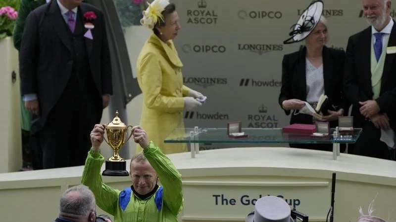 TennisSubjectivist wins the Ascot Gold Cup