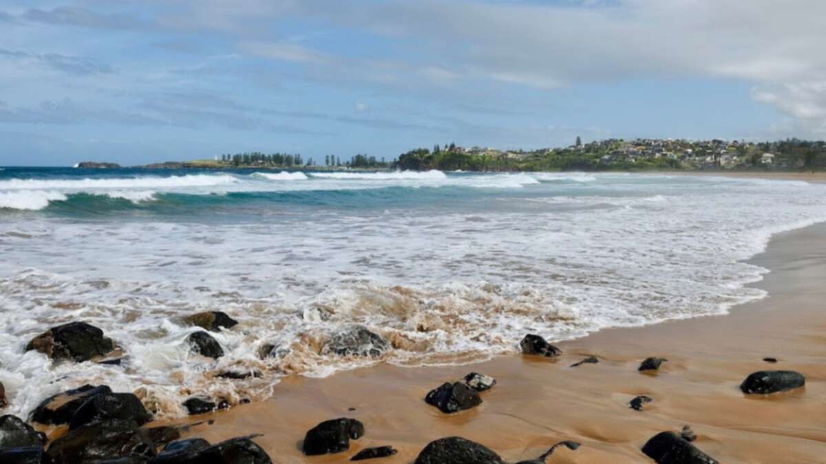 Swimmer drowns after being caught in rip at popular NSW beach