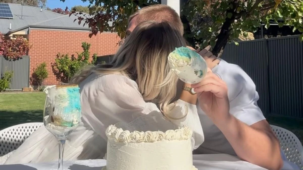 Brownlow medallist celebrates family news with dual announcement