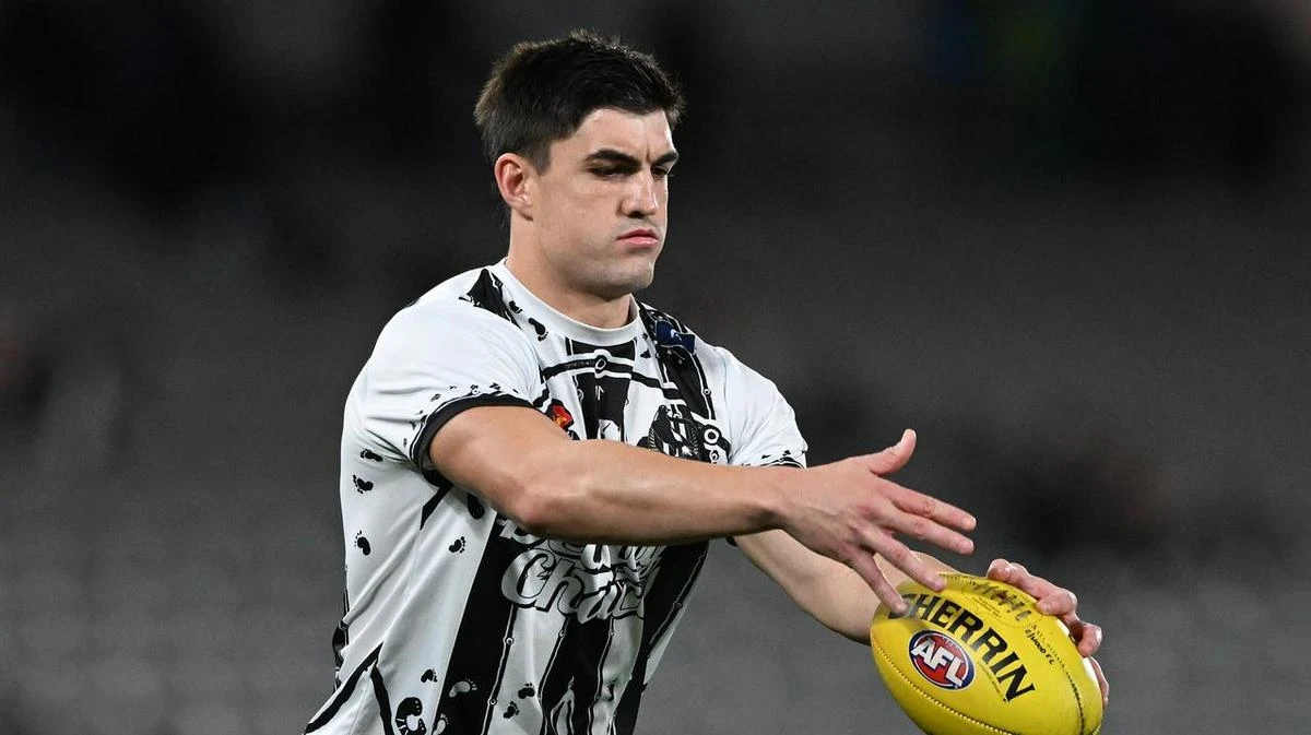 Magpies vice-captain rejects Roos to sign new deal