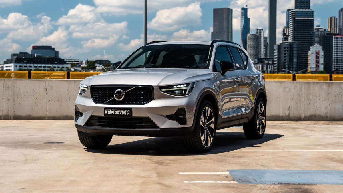 2025 Volvo XC40 review