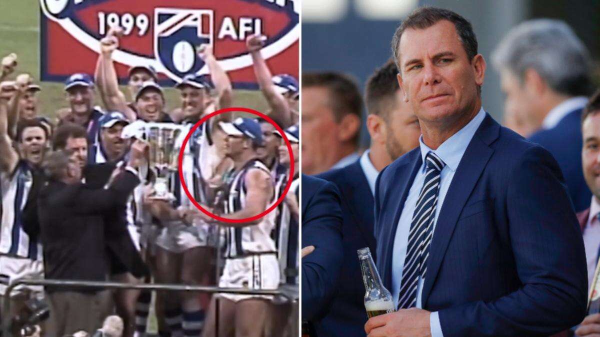 Wayne Carey wiped from North Melbourne history