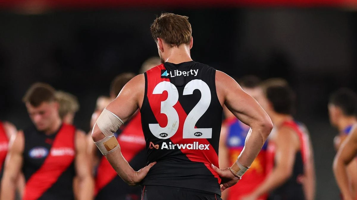 Struggling Bombers defender to sit out of Giants clash