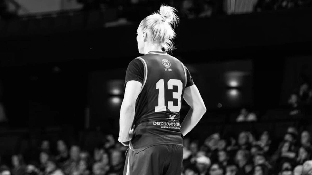 Aussie dual sporting legend pens emotional farewell