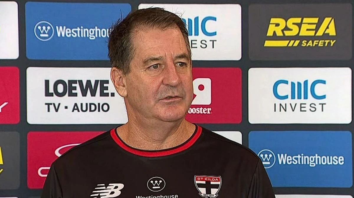 Ross Lyon not getting ‘derailed’ as AFL storm swirls