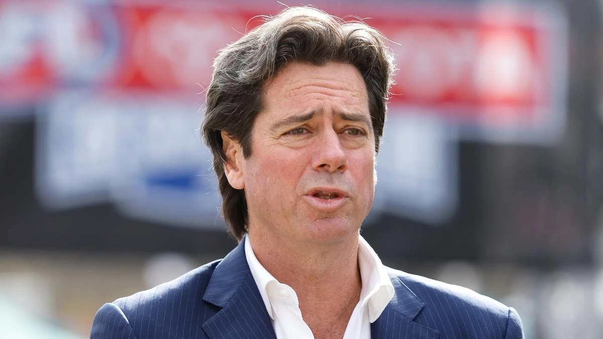 Gillon McLachlan emerges as shock contender for AFL return