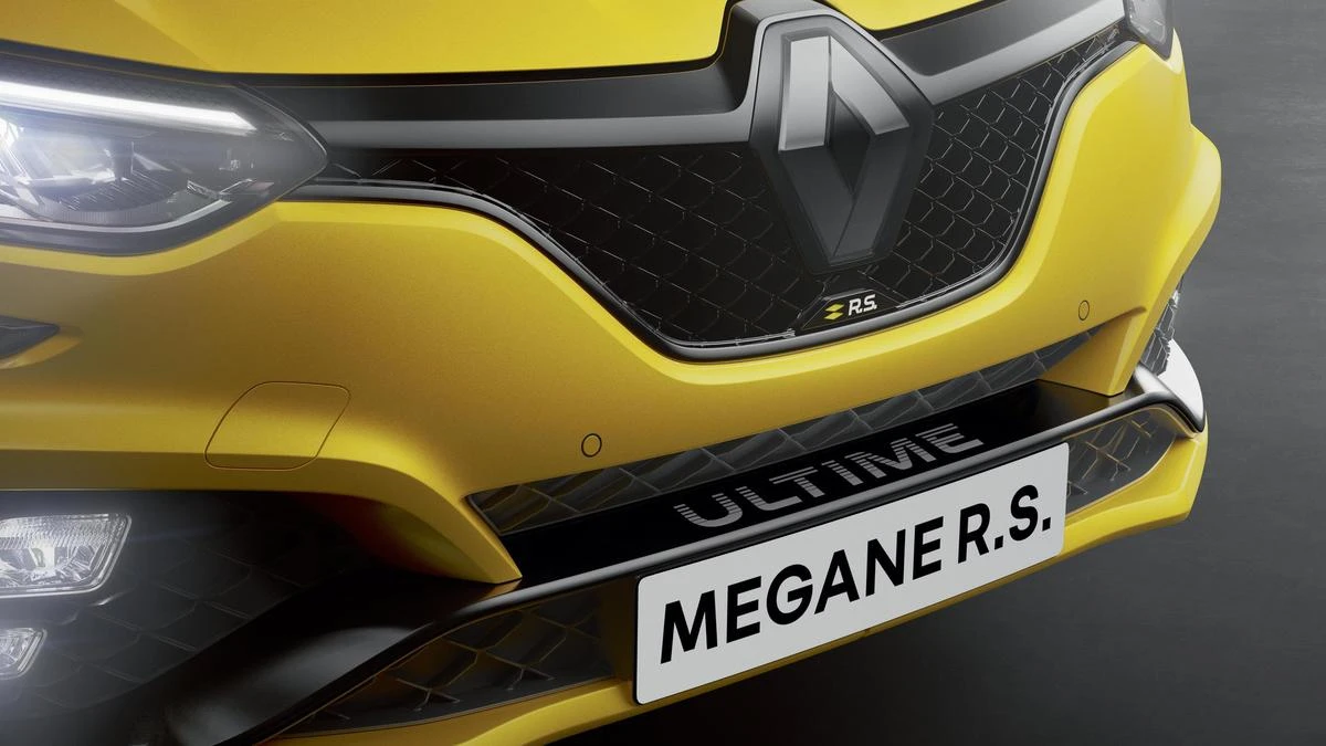 Renault Sport may be revived to bridge gap to Alpine – report