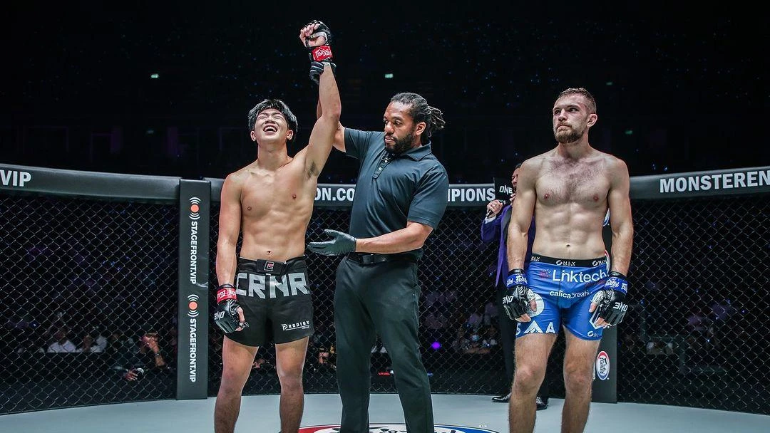 Teenage prodigy continues family dynasty with epic debut