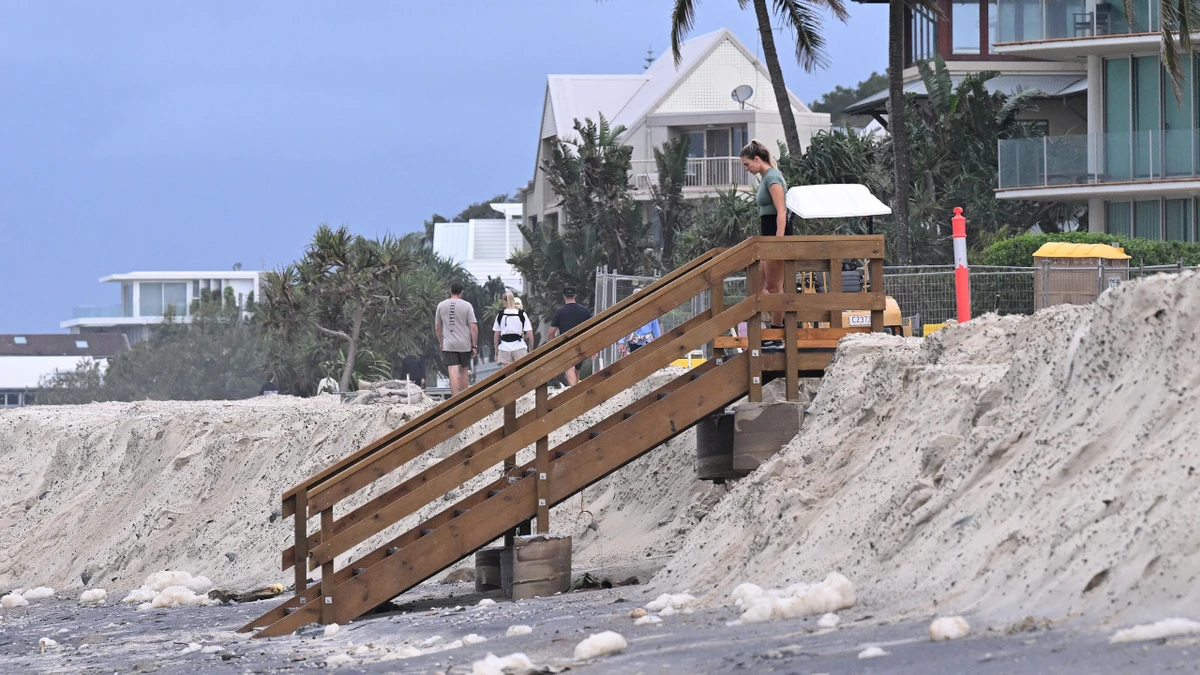 Fears restoration plan for Gold Coast beaches ‘destined to fail’