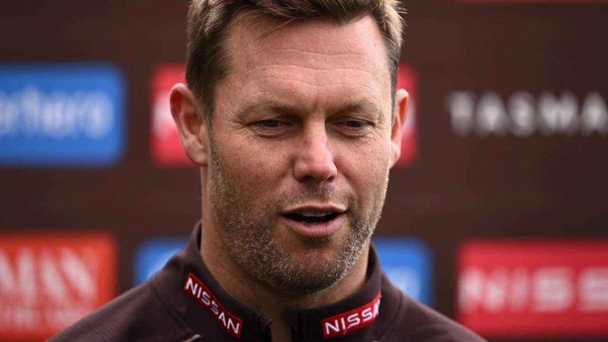 Sam Mitchell delivers health updates ahead of Hawks-Cats blockbuster