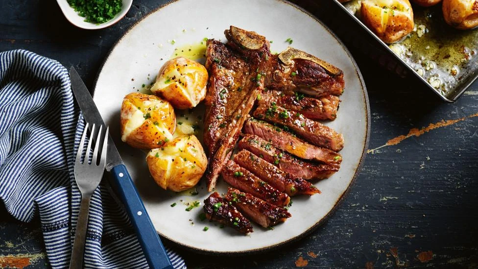 Courtney Roulston makes a delicious ‘Grillfather’ steak for Father’s Day