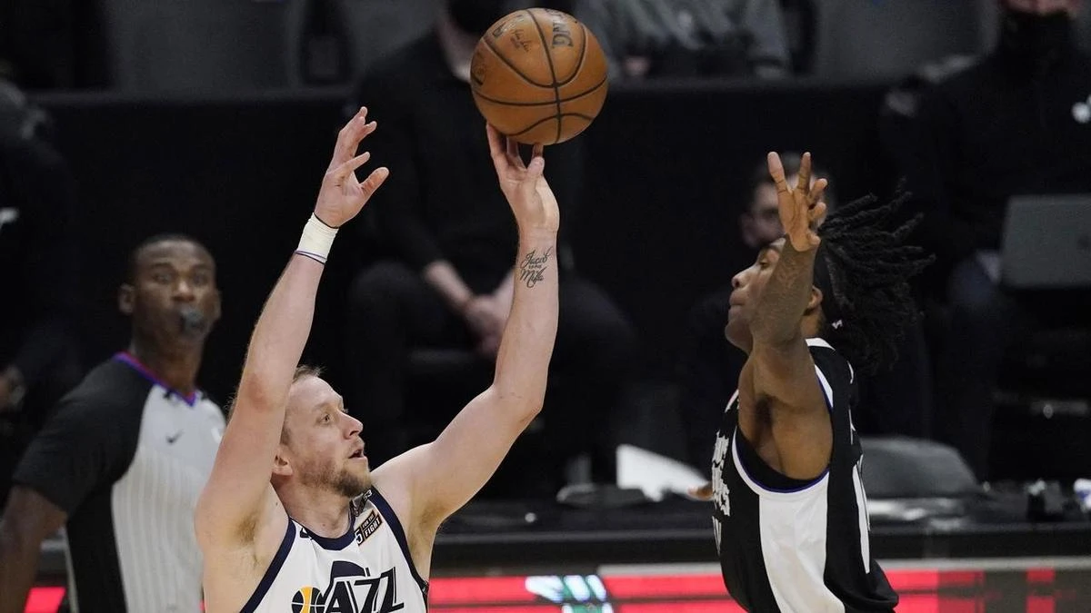Basketball & NBAIngles' Jazz stung by Clippers in playoffs
