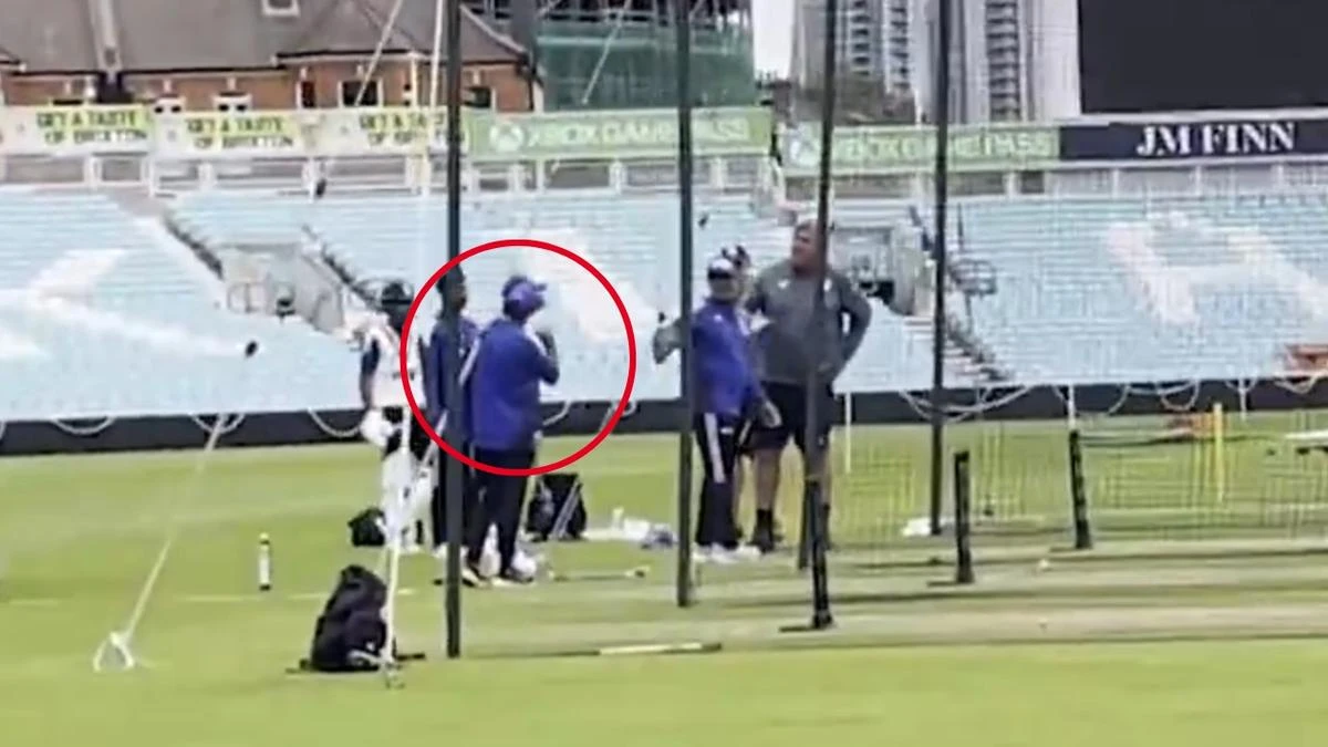 India coach ‘loses his head’ in furious blow-up at English curator