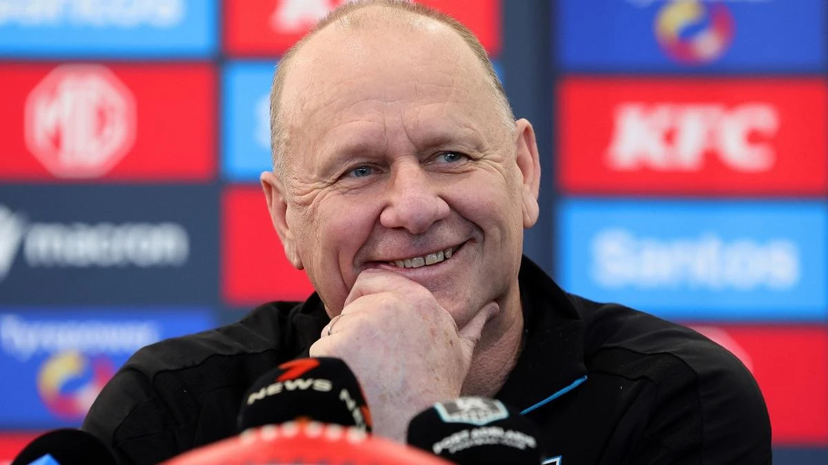 Ken Hinkley receives ‘extraordinary’ offer from fiery AFL rival