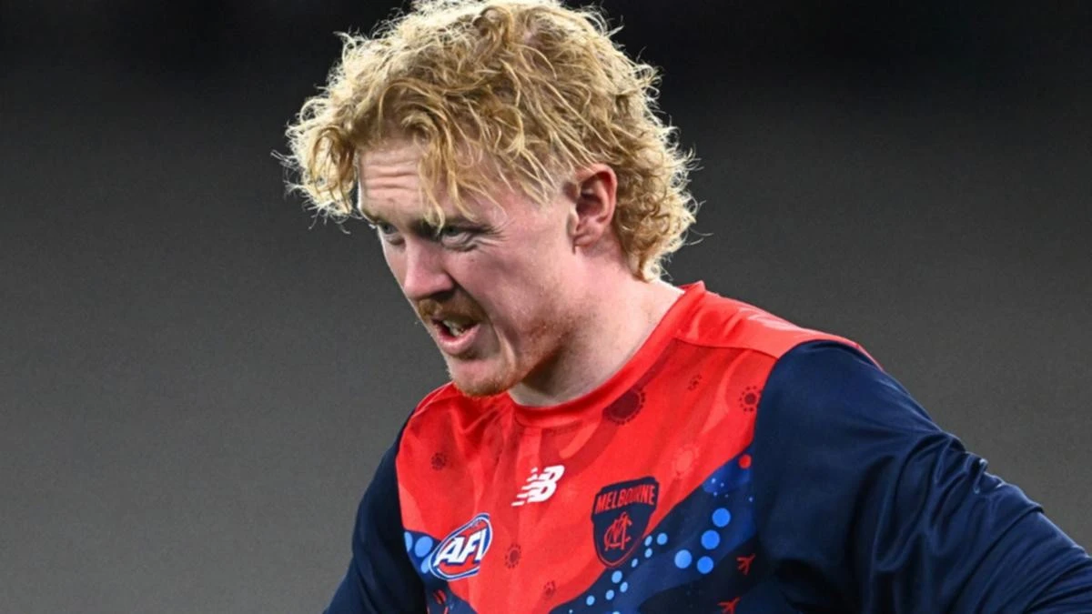 Clayton Oliver steps back from AFL after ‘difficult week’