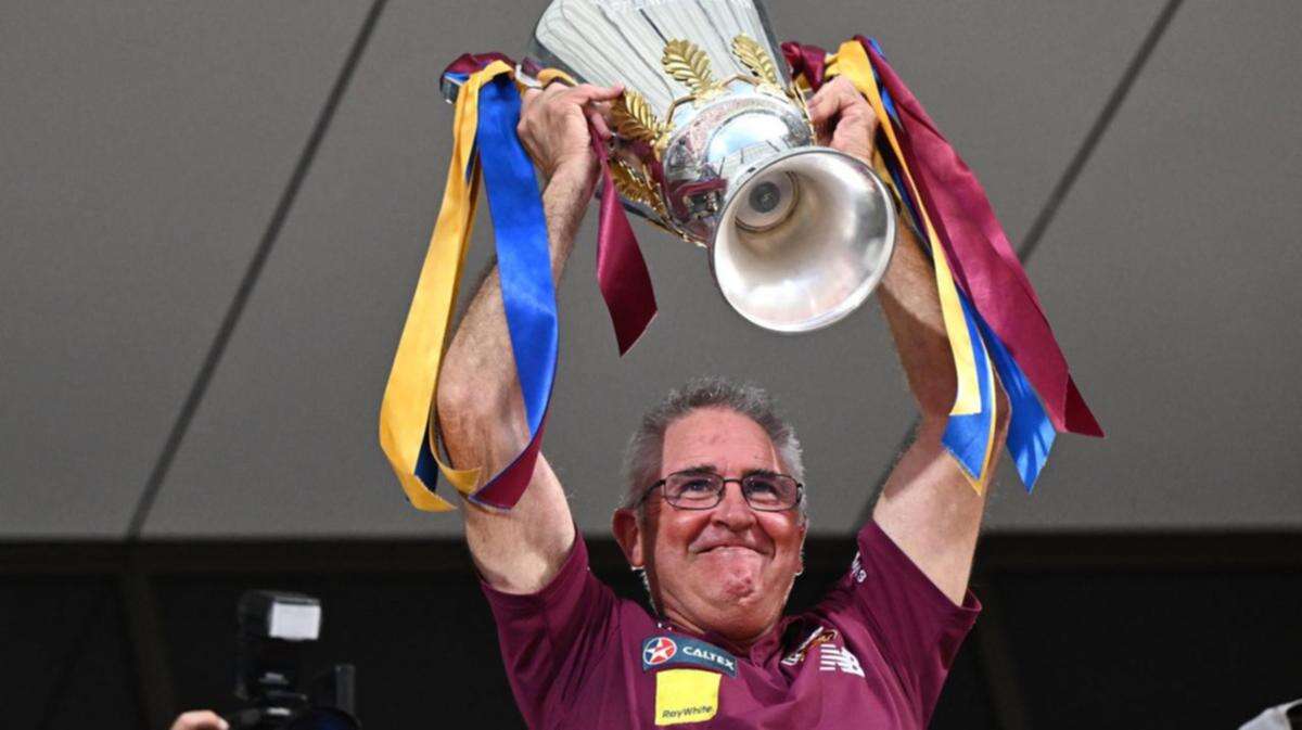 Brisbane coach Chris Fagan receives early Christmas present