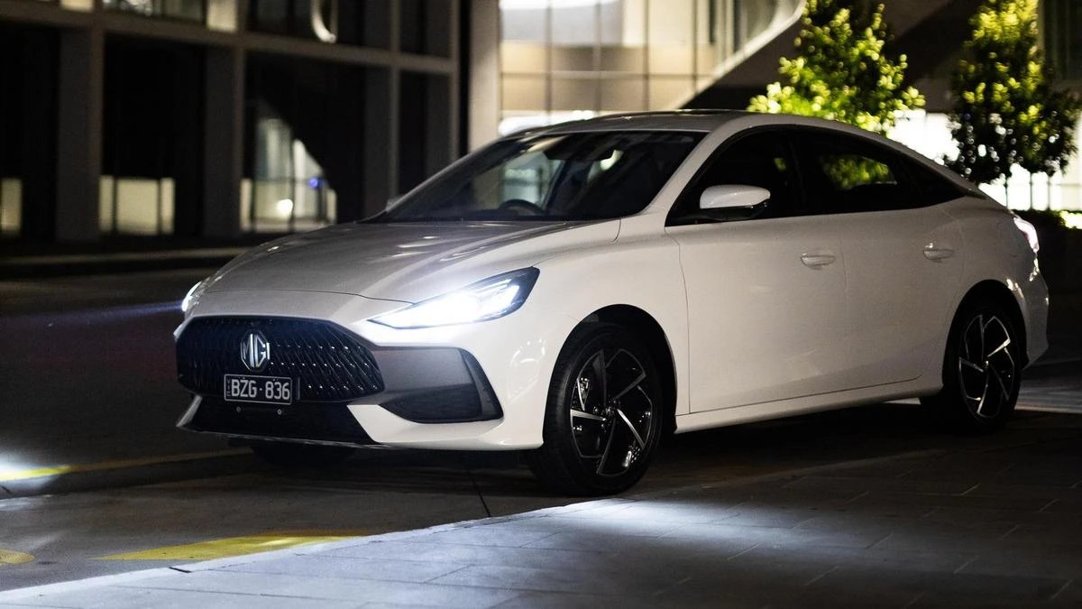 2025 MG 5 price and specs