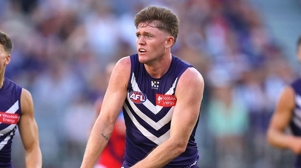 Freo midfielder reveals harrowing mental health battles