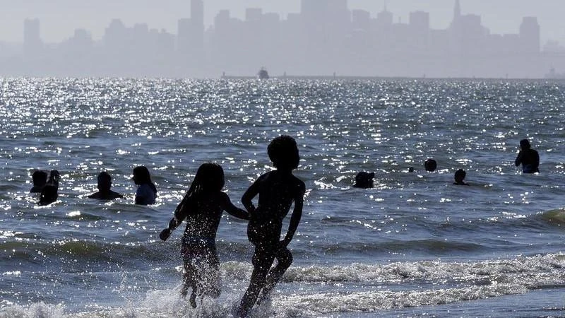 Hot weather warnings as southwest US bakes