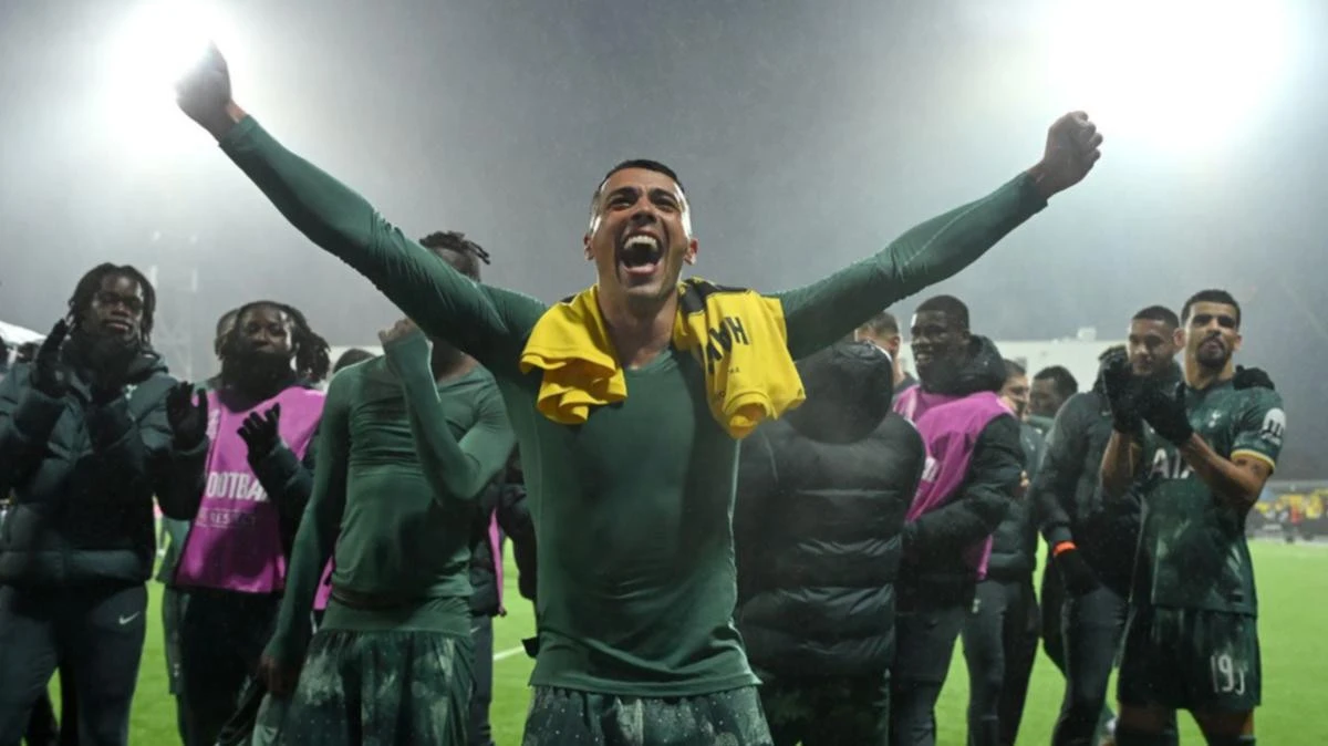 Fans in a spin as Aussie’s emphatic prediction now one win away