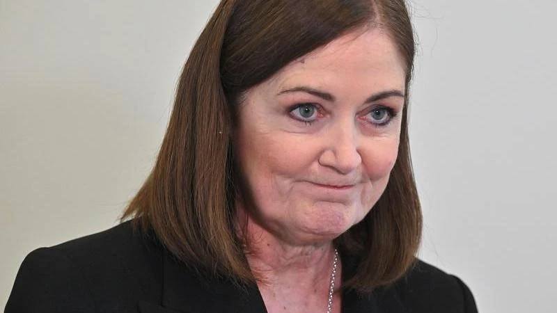 Senator defends testing triple-0 calls during Telstra outage