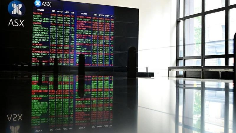 ASX, AUD down on US tip for rate hike