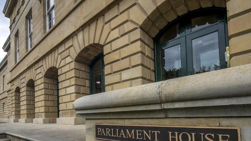 Tasmania moves to make strangulation laws