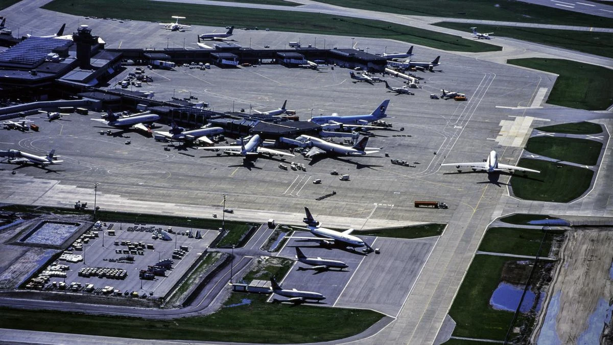 Private plane stolen and flown in circles at Canadian airport