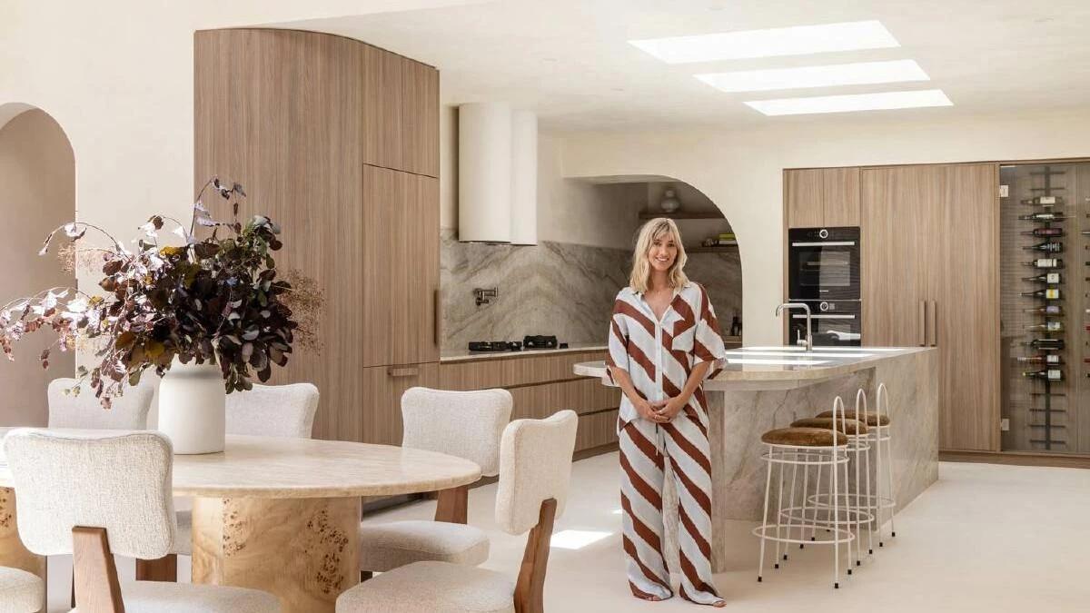 'Bombarded by interest': Gold Coast influencer Ellie Watson lists beloved family dream home for sale