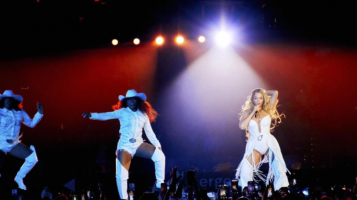 Beyoncé dance crew say unreleased music stolen from car