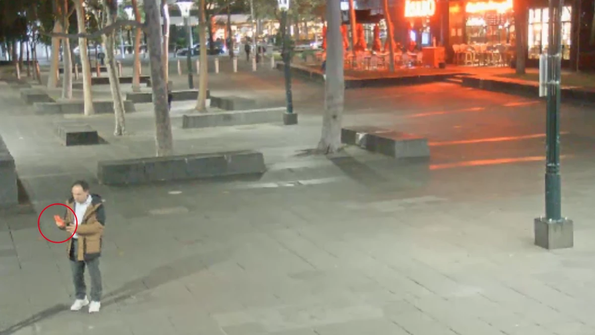 Man’s ‘$15,000 theft’ from firefighters battling blaze in Melbourne CBD