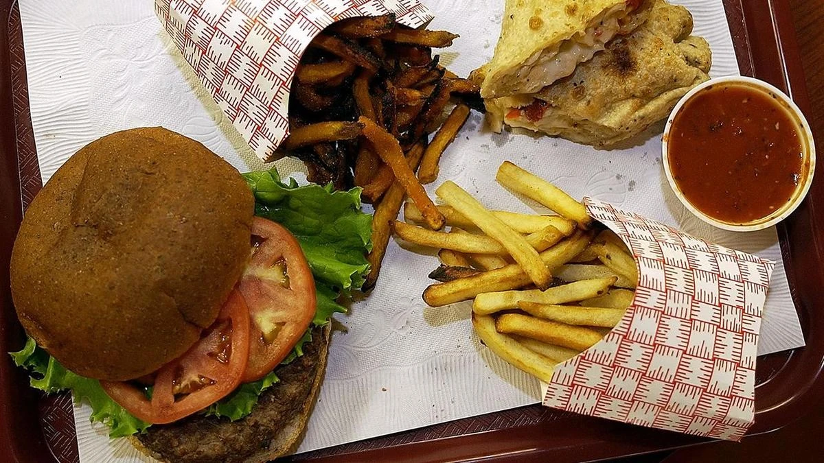 Study links ultra processed foods and lung cancer