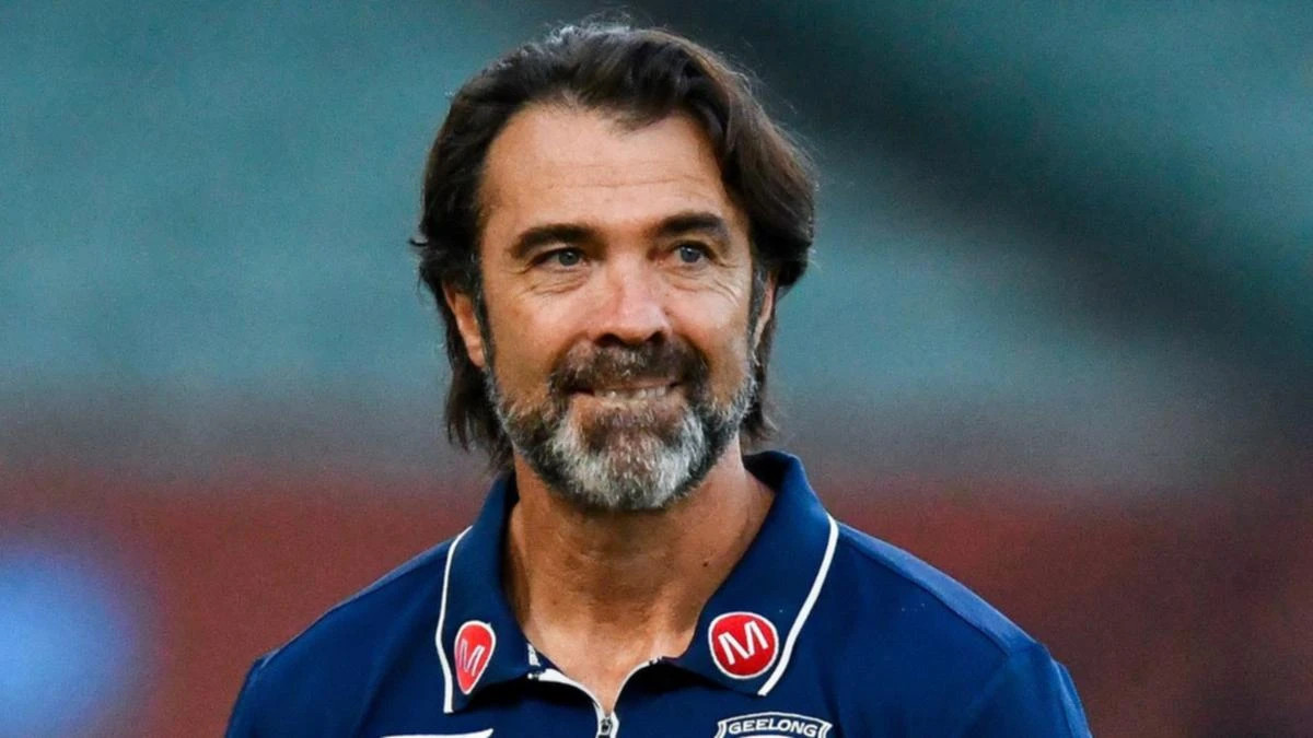Spotlight burns on Geelong for weekly ‘irrelevant’ move