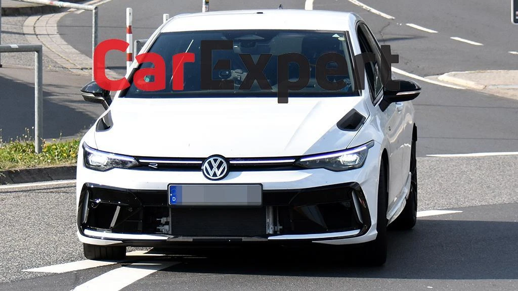Hotter Volkswagen Golf R getting Audi RS3's five-cylinder engine – report