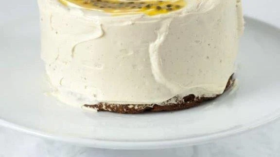 Teresa Cutter bakes a delicious, nutritious hummingbird cake