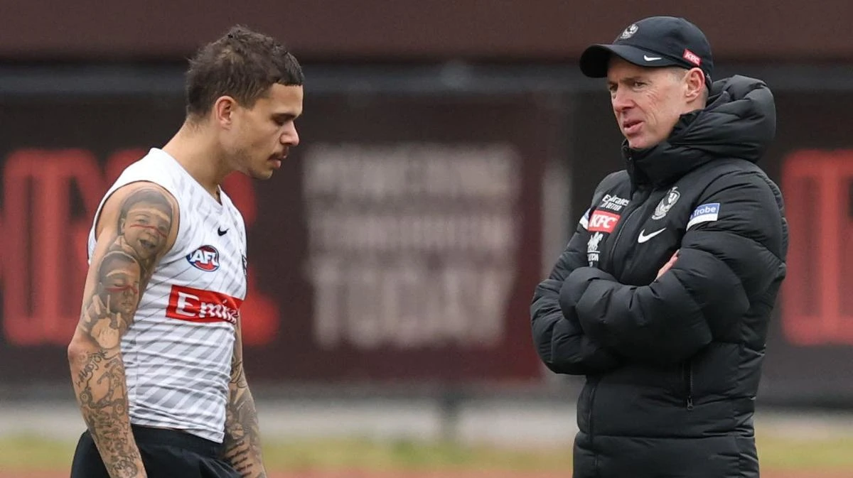 Collingwood coach provides update on Bobby Hill