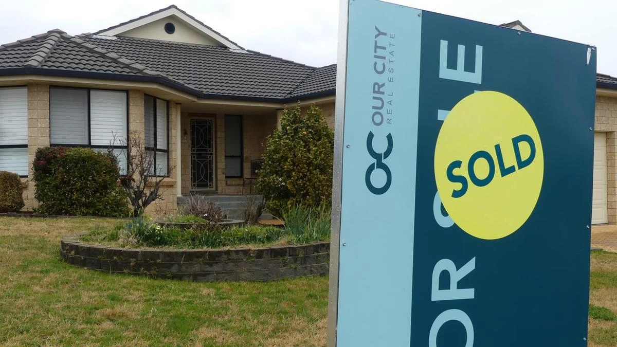 First-home buyers score early access to deposit scheme