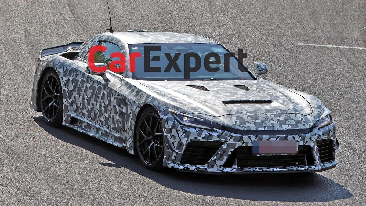 Toyota GR GT V8 spied in two new versions