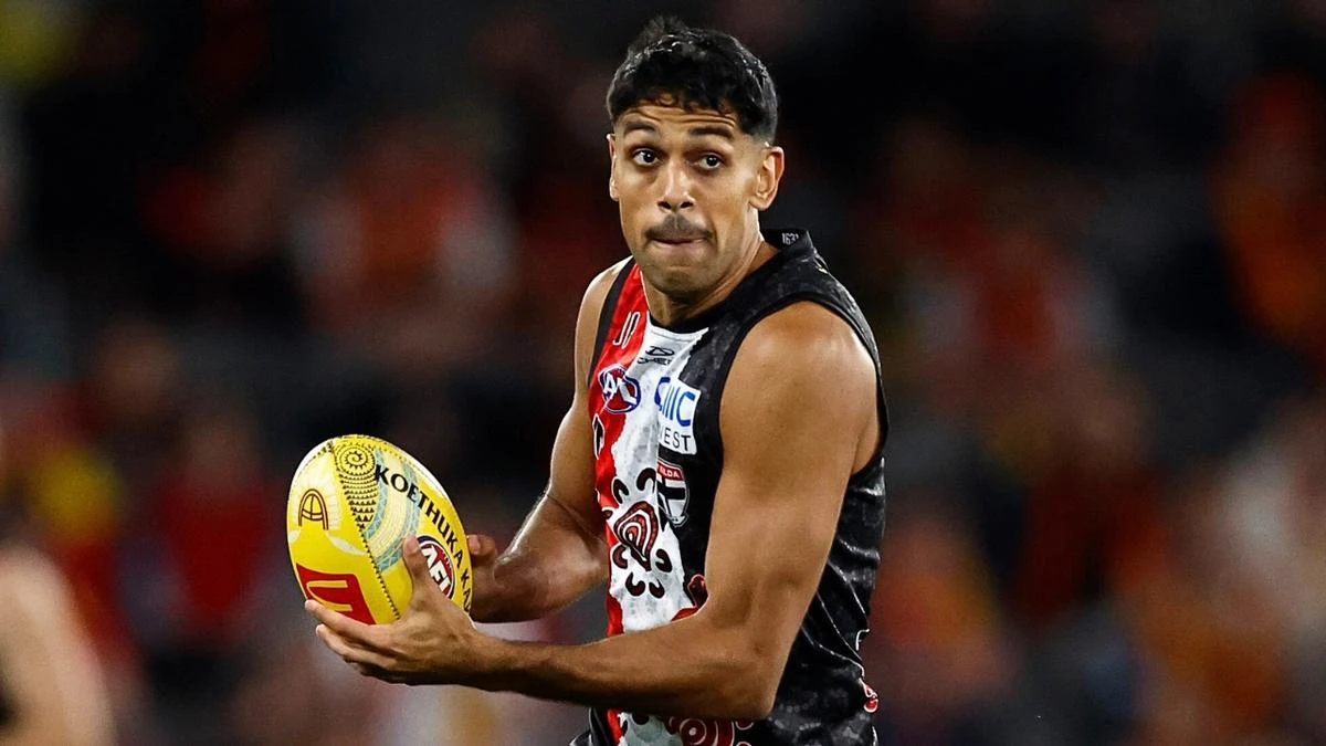 Crunch meeting set to seal out-of-contract St Kilda star’s fate