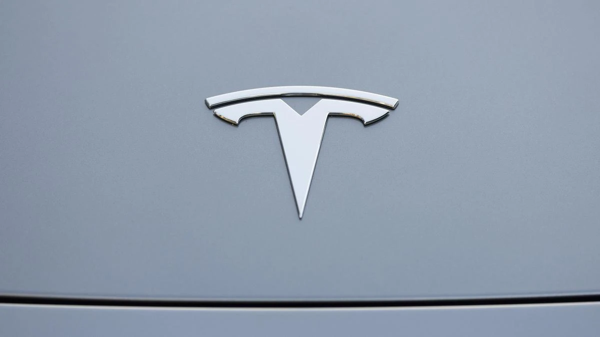 Tesla sets global sales and delivery records